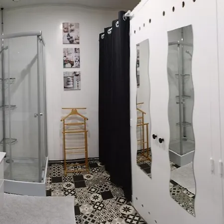 Loft Chez Valy Et Hervé Apartamento *